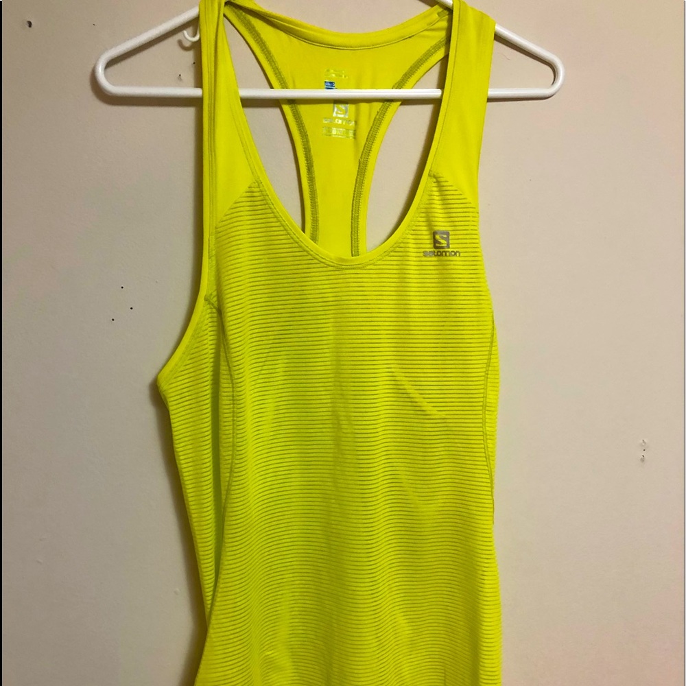 Women’s workout top